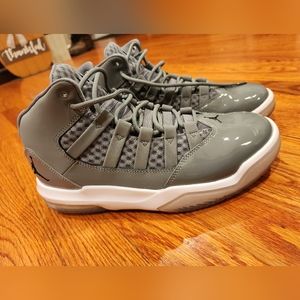 Nike Jordan Max Aura